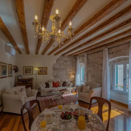 Apartmán Stone Pearl Heritage Luxury *