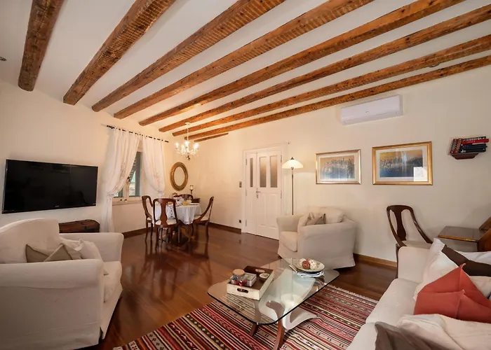 Stone Pearl Heritage Luxury Apartament